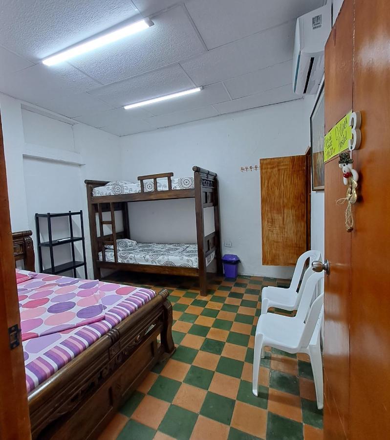 Hostal Casa Lara Cartagena Buitenkant foto