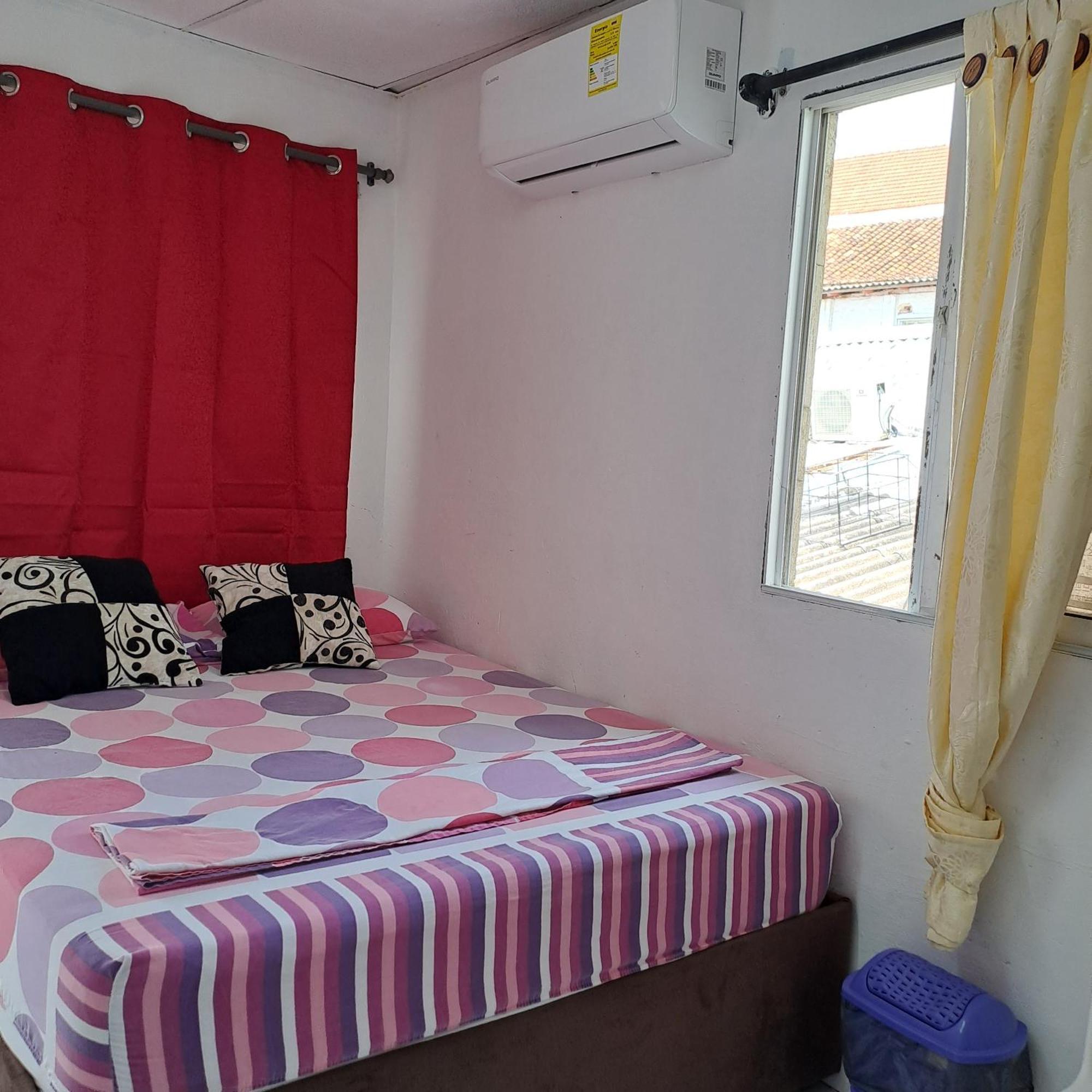 Hostal Casa Lara Cartagena Buitenkant foto