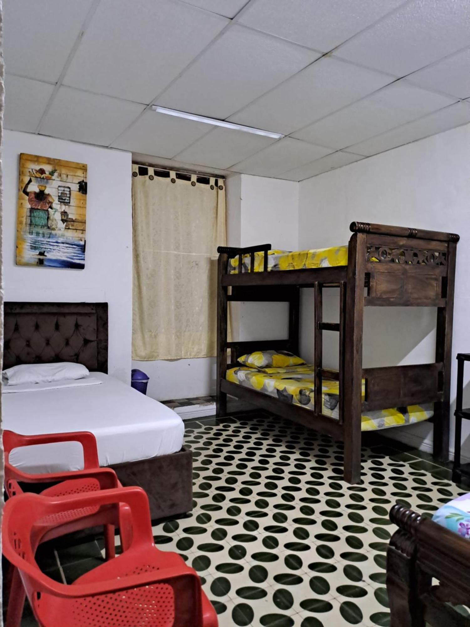 Hostal Casa Lara Cartagena Buitenkant foto